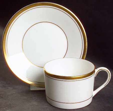 Connoisseur Flat Cup & Saucer Set