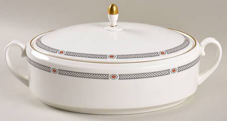 Copley Oval Covered Vegetable