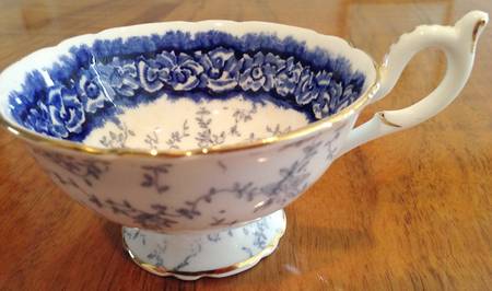 Dalemere Footed Cup