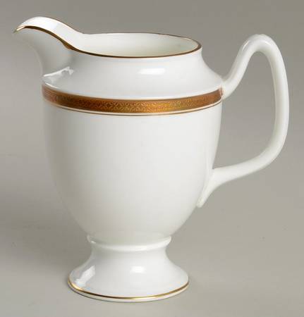 Elite Gold Creamer