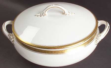 Elite Gold Round Covered Vegetable