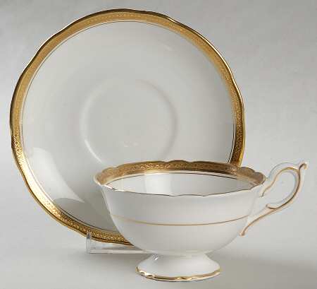 Elite Gold Footed Cup & Saucer Set