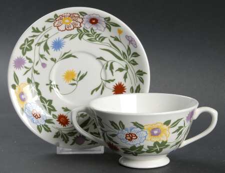 Flourish Footed Cream Soup Bowl & Saucer Set