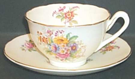 Fragrance (9054, Not Raised, Scalloped) Flat Cup & Saucer Set