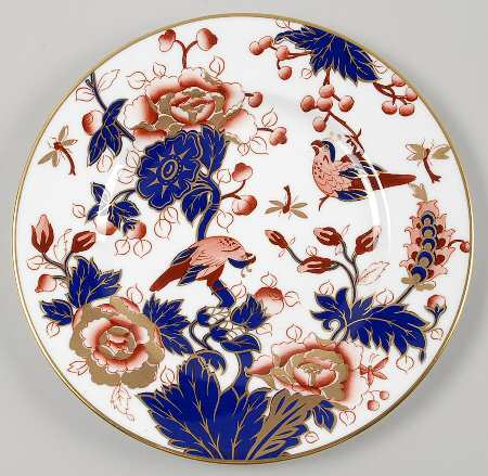 Hong Kong (New Backstamp, Mauve Flowers) Luncheon Plate