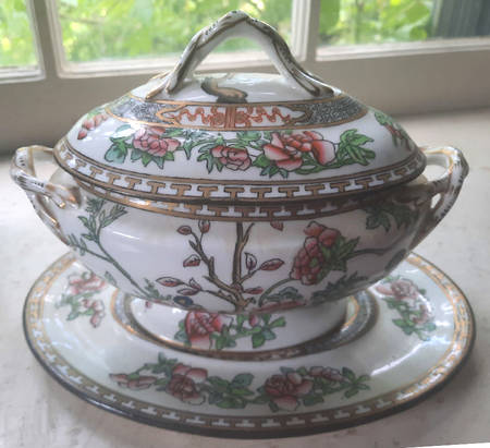 Indian Tree Multicolor (Smooth Edge) Sauce Boat & Lid with Underplate