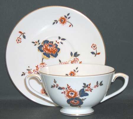 Khotar Footed Cream Soup Bowl & Saucer Set