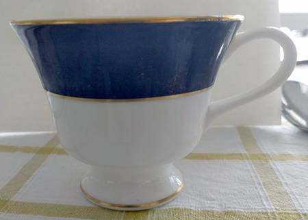 Majestic Blue Footed Cup