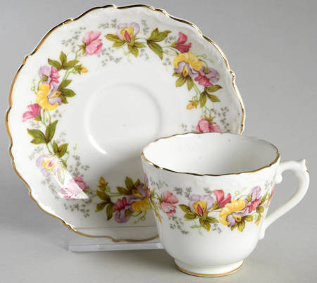 Marilyn Footed Demitasse Cup & Saucer Set