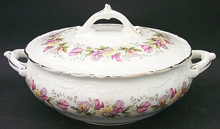 Marilyn Round Covered Vegetable