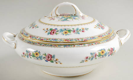 Ming Rose Round Covered Vegetable