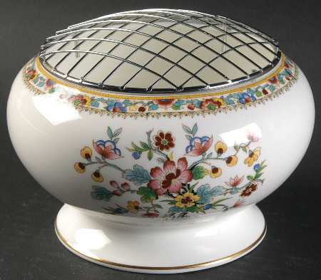 Ming Rose Frog Vase with Metal Grid
