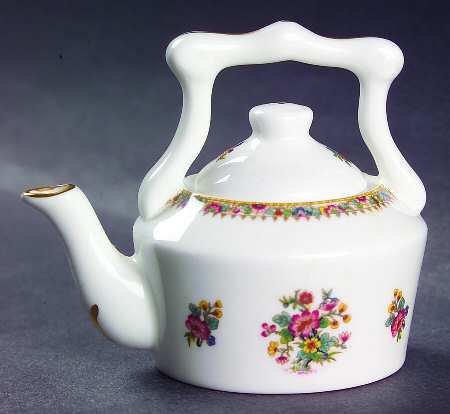 Ming Rose Toy Kettle