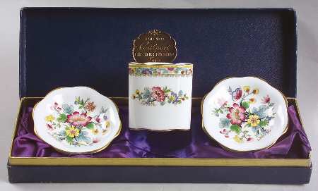 Ming Rose Ashtray and Cigarette Holder Set