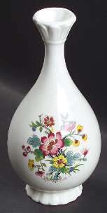 Ming Rose 6" Bud Vase