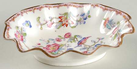 Pembroke (Scalloped Edge) Bon Bon