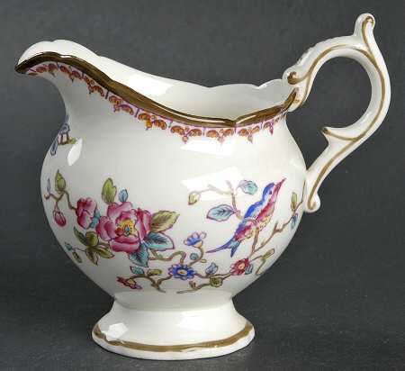 Pembroke (Scalloped Edge) Creamer