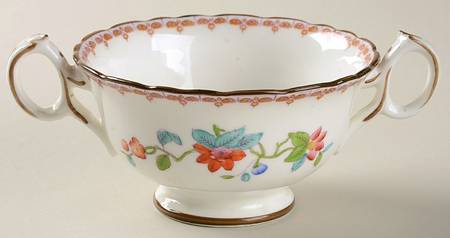 Pembroke (Scalloped Edge) Footed Bouillon Cup