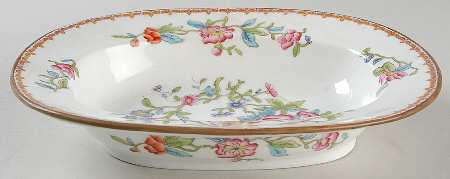 Pembroke (Smooth Edge) 9" Oval Vegetable Bowl