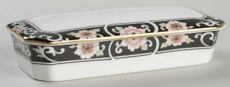 Richmond Oblong Box & Lid
