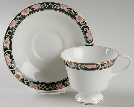 Richmond Footed Cup & Saucer Set