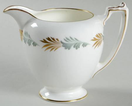 Sonnet (Smooth Edge) Creamer