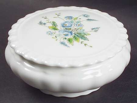 Tintern Powder Box with Lid