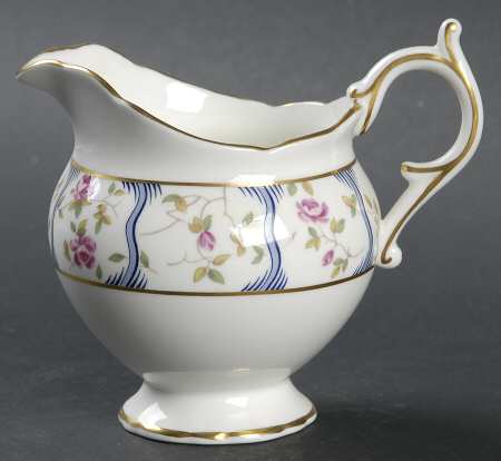 Trellis Rose Creamer