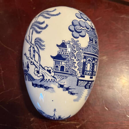 Willow Medium Egg Box & Lid