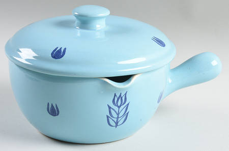 Dutch Blue Round French Covered Casserole