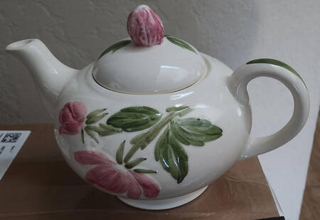 Green Arbor (Cream) Teapot & Lid