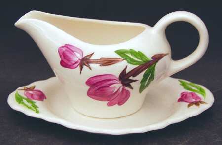 Green Arbor (Cream) Gravy Boat & Underplate