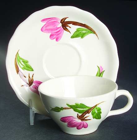 Green Arbor (Cream) Flat Cup & Saucer Set