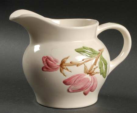 Green Arbor (Cream) 28 Oz Pitcher