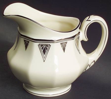 Deauville (Cream, 10 Sided) Creamer