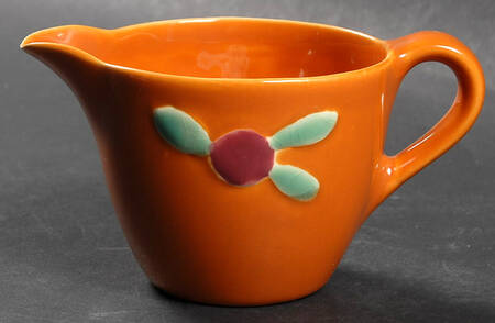 Rosebud Creamer