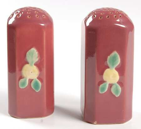Rosebud Oversized Salt and Pepper Set