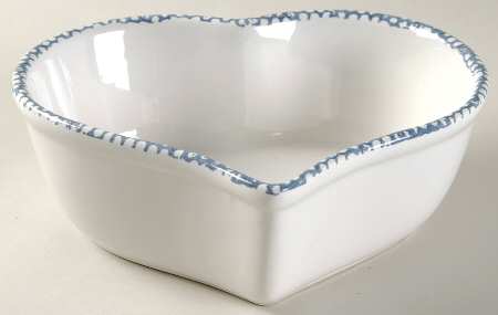 Blue Hearts (Corelle) 7" Heart Baker