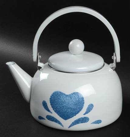 Blue Hearts (Corelle) Metal Kettle & Lid