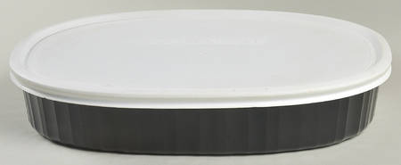 Classic Black 1.5 Quart Oval Covered Casserole