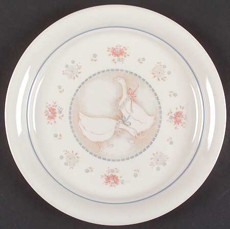 Country Promenade (Corelle) Luncheon Plate