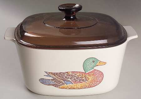 Duck (Corelle) 3 Quart Square Casserole with Lid