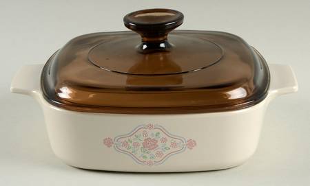 English Breakfast (Corelle) 1 Quart Square Casserole with Lid
