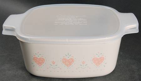 Forever Yours (Corelle) 1.5 Quart Square Casserole with Lid by Corning Corelle