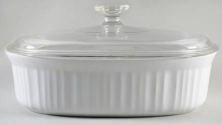 French White 2.5 Quart Oval Covered Casserole