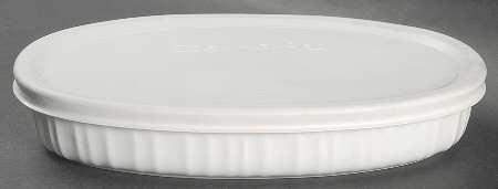 French White 23oz Oval Bake & Serve Dish w/Plastic Lid