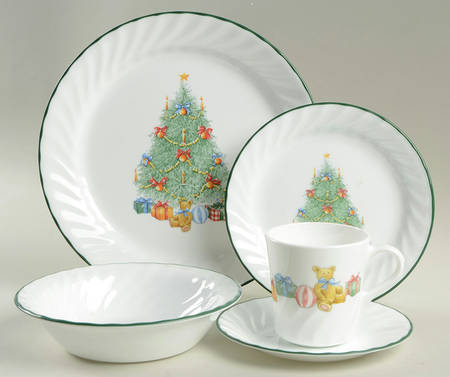 Holiday Magic (Corelle) 40 Piece Estate Set