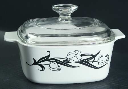 Lyrics Black 1.5 Quart Square Casserole with Lid