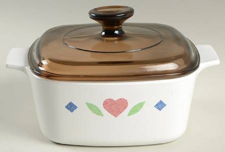 Quilt (Corelle) 1.5 Quart Square Casserole with Lid