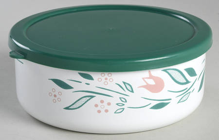 Rosemarie (Corelle) 6 5/8" Metal Bowl with Plastic Lid